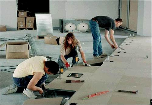 Poseurs de planchers techniques